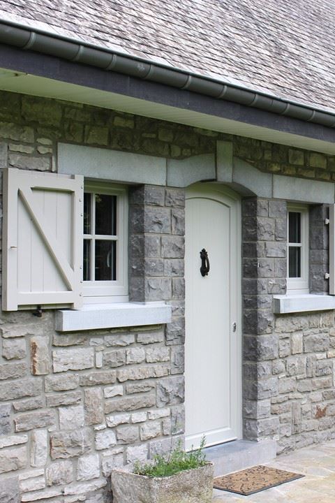 Porte d'entree maison en bois